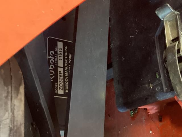 Image of Kubota ZD326 equipment image 4