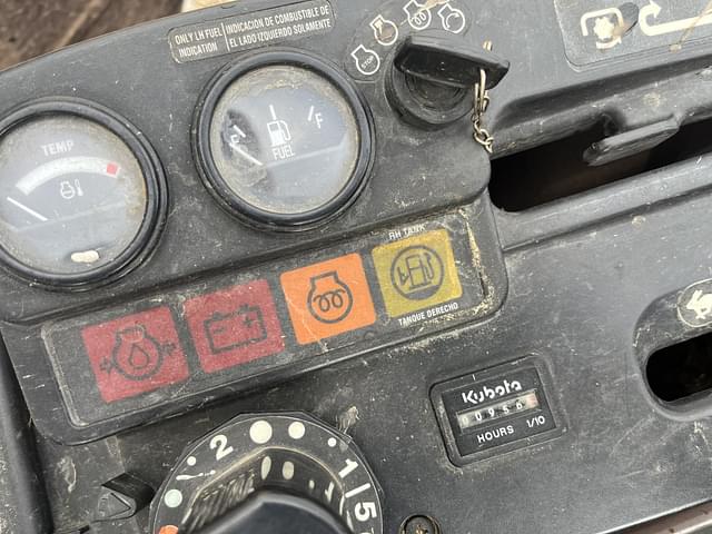 Image of Kubota ZD326 equipment image 4