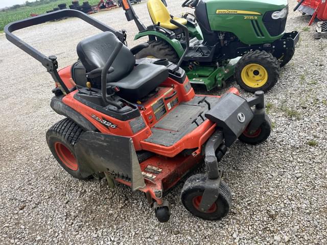 Image of Kubota ZD326 equipment image 2