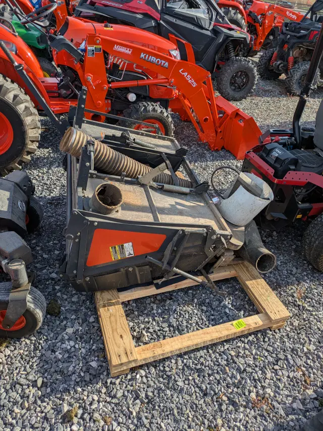 Image of Kubota ZD326 equipment image 3