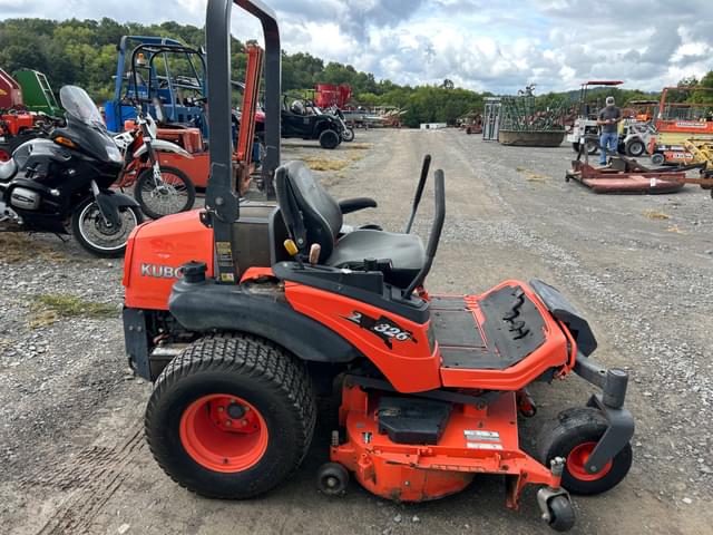 Image of Kubota ZD326 equipment image 1