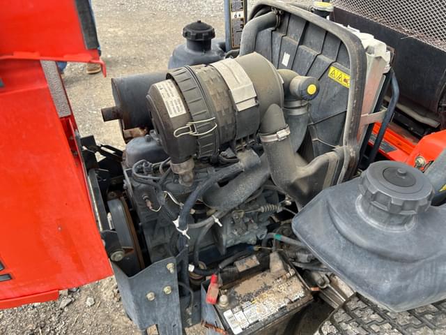 Image of Kubota ZD326 equipment image 4
