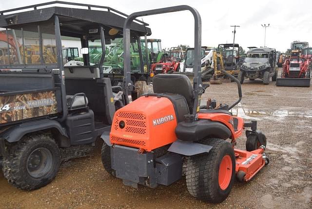 Image of Kubota ZD326 equipment image 2