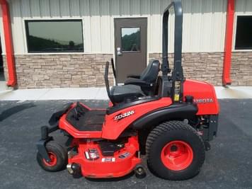 Main image Kubota ZD326