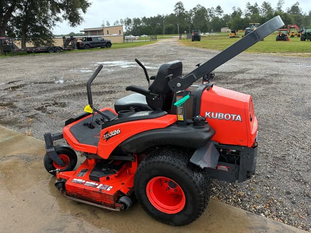 Image of Kubota ZD326 equipment image 2