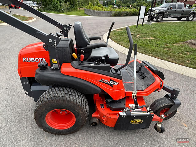 Image of Kubota ZD326 equipment image 3