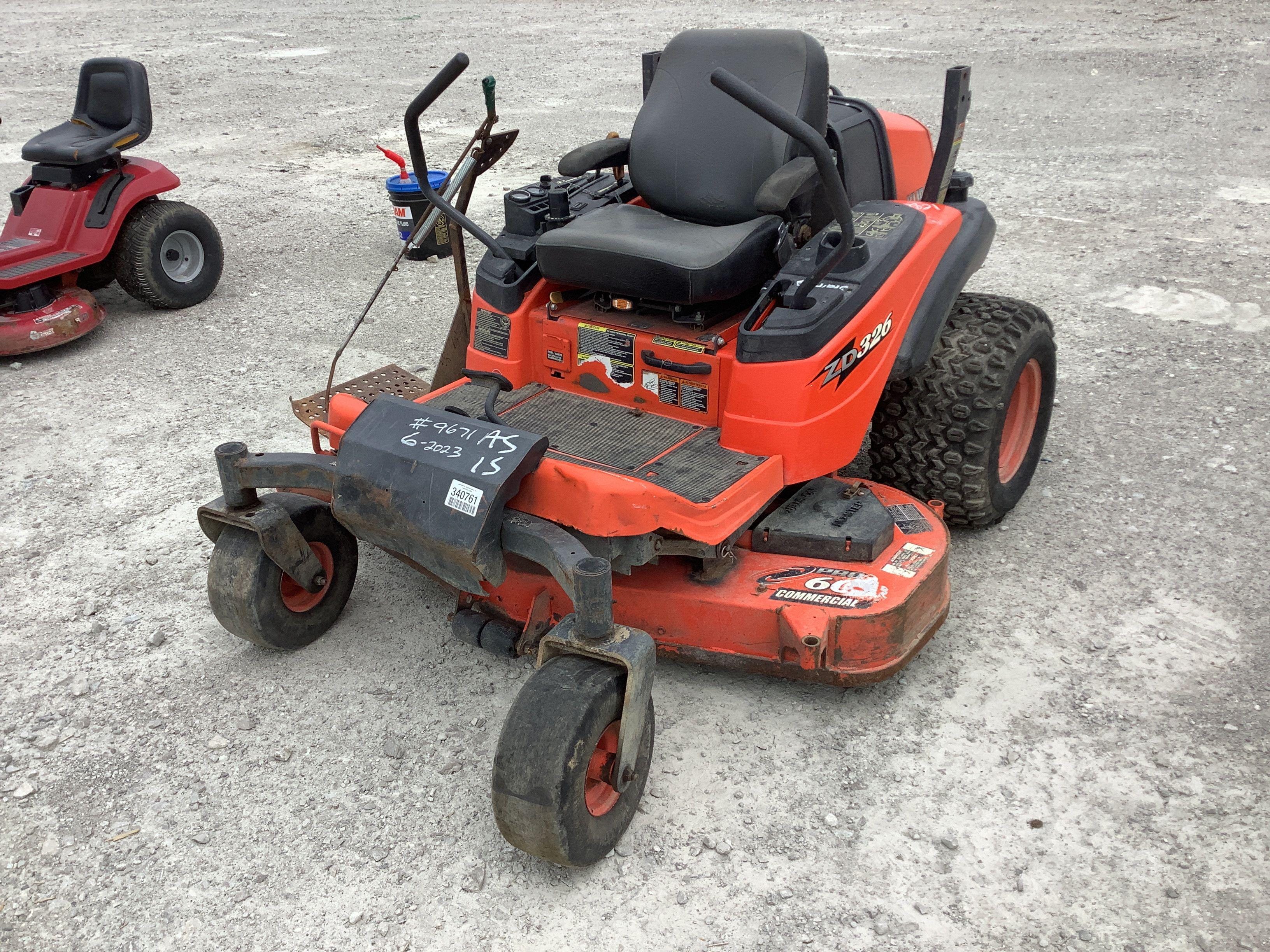 Main image Kubota ZD326