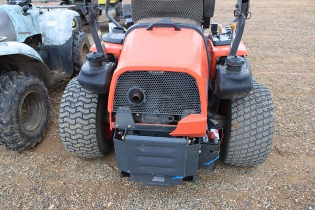 Image of Kubota ZD326S equipment image 2