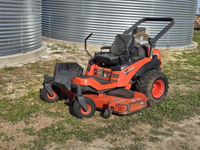 Image of Kubota ZD331 equipment image 1