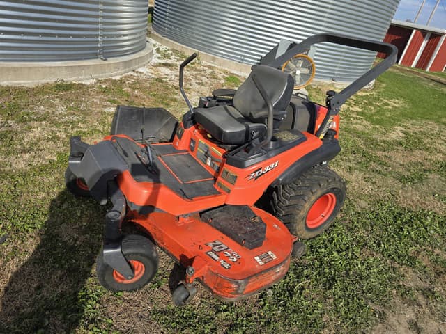 Image of Kubota ZD331 equipment image 4