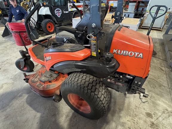 Kubota ZD331 Equipment Image0