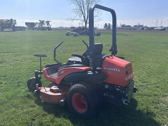 Image of Kubota ZD331P equipment image 4