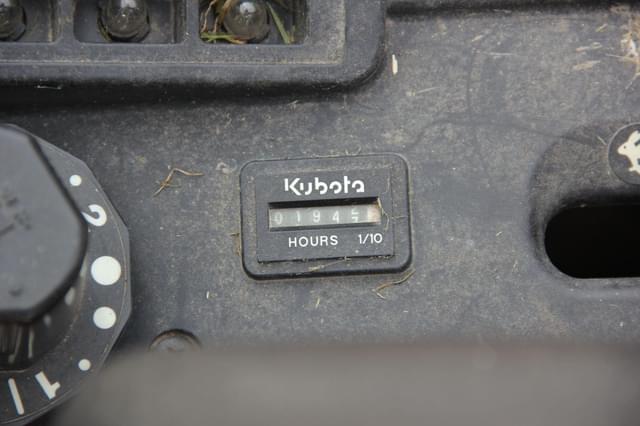 Image of Kubota ZD331 equipment image 4