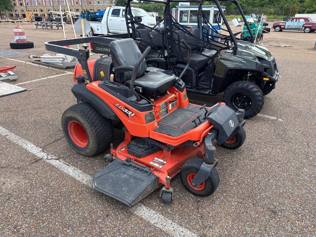 Image of Kubota ZD331 equipment image 2
