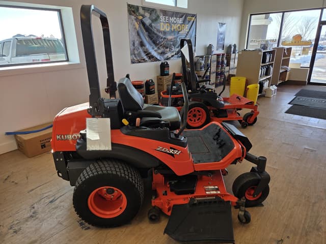 Image of Kubota ZD331P equipment image 4