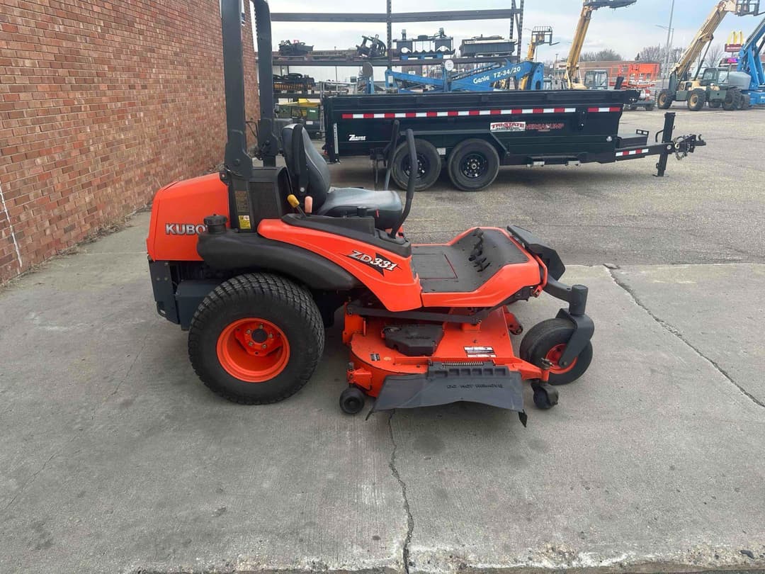 Image of Kubota ZD331LP-72 Primary image