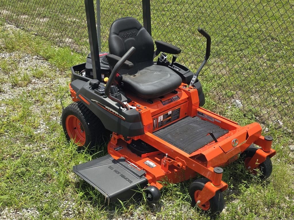 2026 Kubota Z232KW-42 Equipment Image0