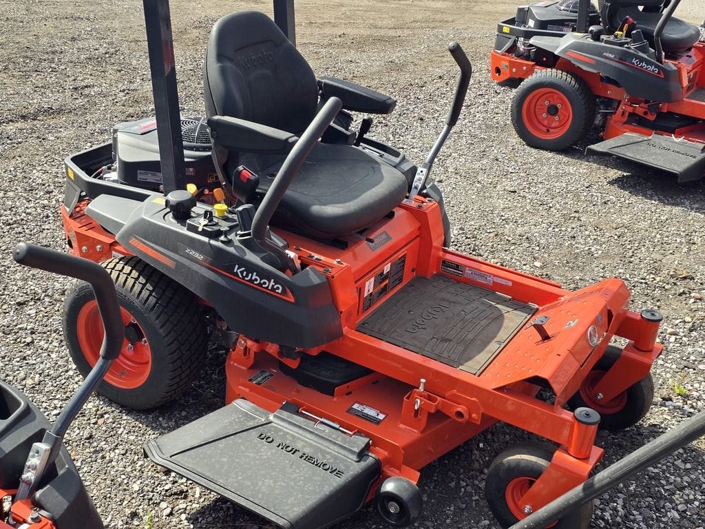 2026 Kubota Z232KW-42 Equipment Image0