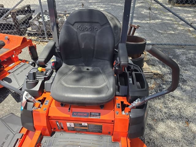 Image of Kubota Z232KW-42 equipment image 2