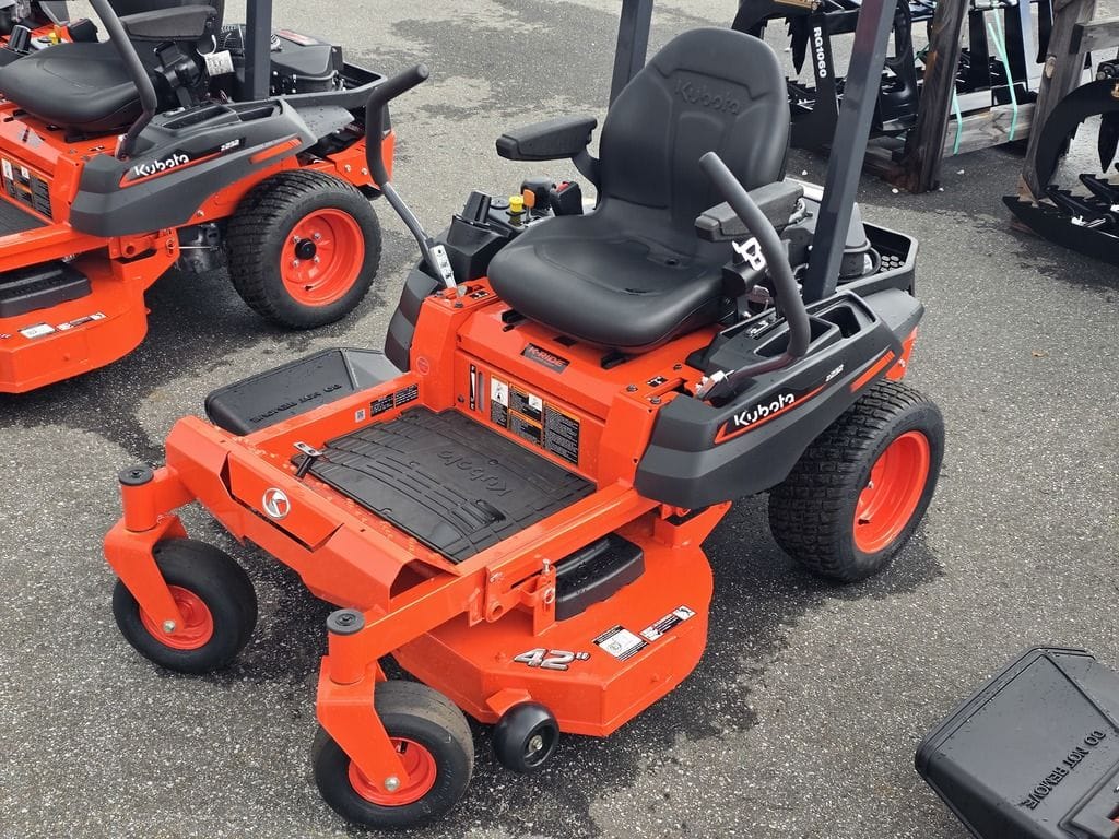 Main image Kubota Z232KW-42