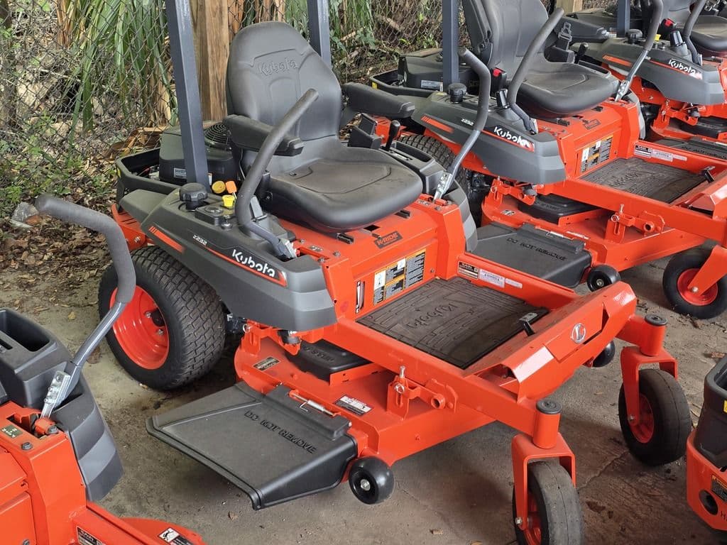 Image of Kubota Z232KW-42 Image 1