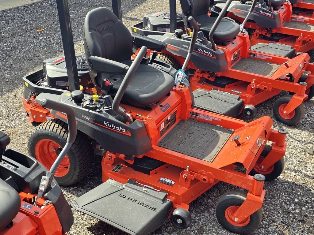 2026 Kubota Z232KW-42 Equipment Image0
