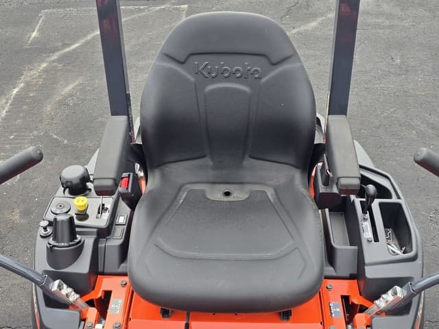 Image of Kubota Z232KW-42 equipment image 2