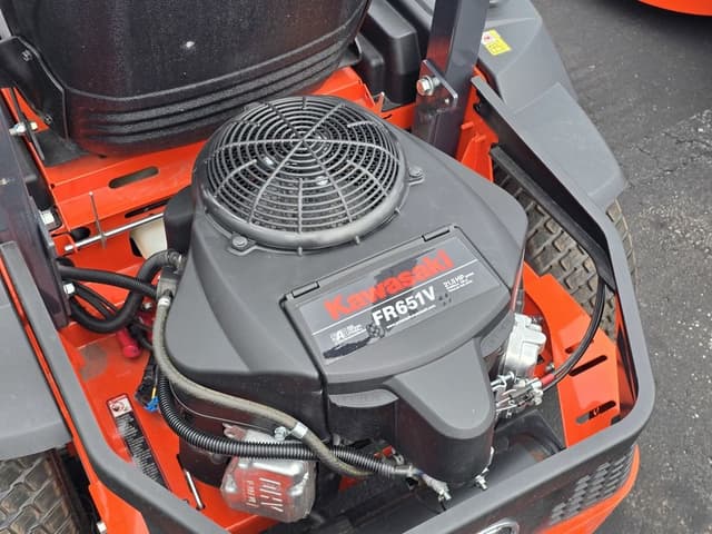 Image of Kubota Z232KW-42 equipment image 3