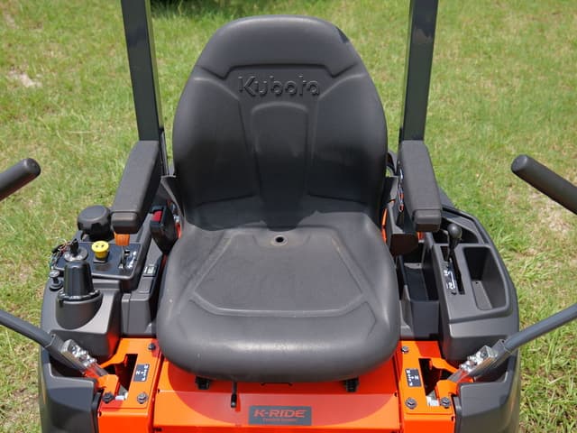 Image of Kubota Z232KW-42 equipment image 4