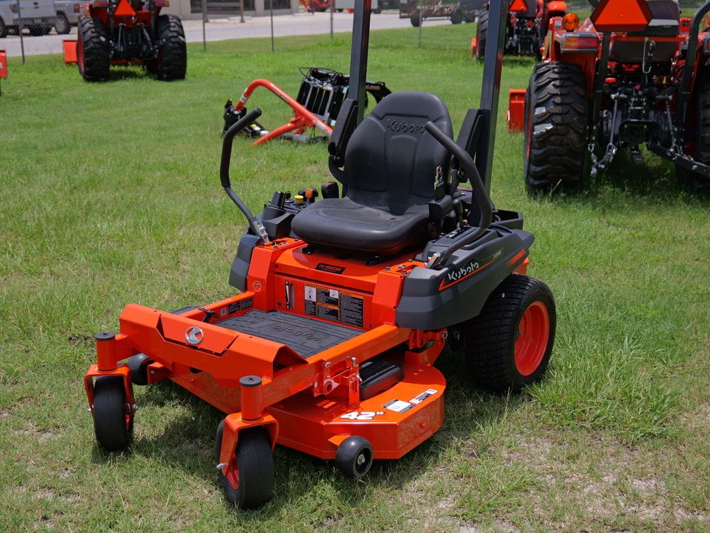 2026 Kubota Z232KW-42 Equipment Image0