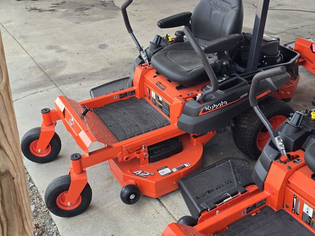 Image of Kubota Z232KW-42 Image 0