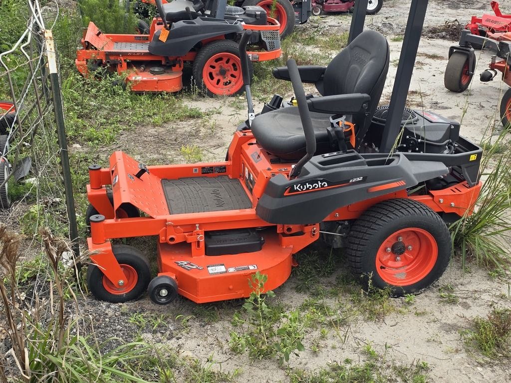 2025 Kubota Z232KW-42 Equipment Image0