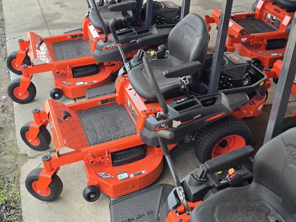 Image of Kubota Z232KW-42 Image 0
