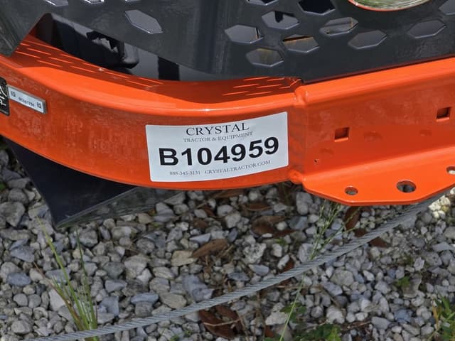 Image of Kubota Z242KW-48 equipment image 4