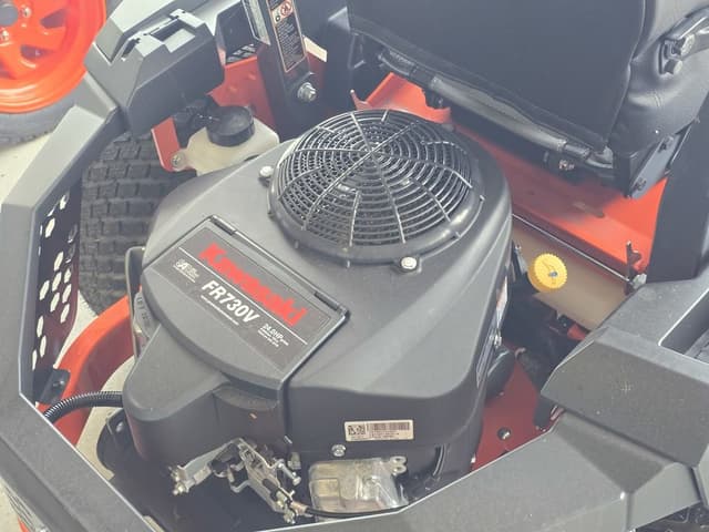 Image of Kubota Z252KW-54 equipment image 3
