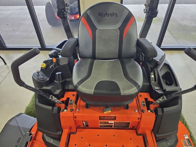 Image of Kubota Z252KW-54 equipment image 2