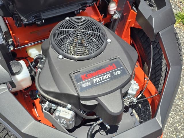 Image of Kubota Z252KW-54 equipment image 4