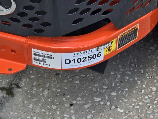 Image of Kubota Z252KW-54 equipment image 4