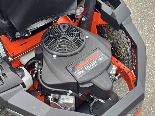 Image of Kubota Z252KW-54 equipment image 3