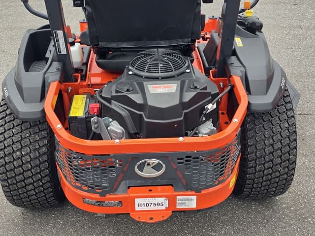 Image of Kubota Z412KWNC-48 equipment image 4