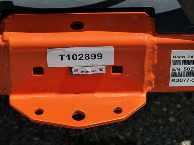 Image of Kubota Z421KWTNC-60 equipment image 4