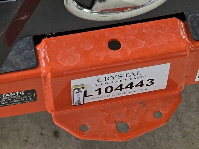 Image of Kubota Z421KWTNC-60 equipment image 4