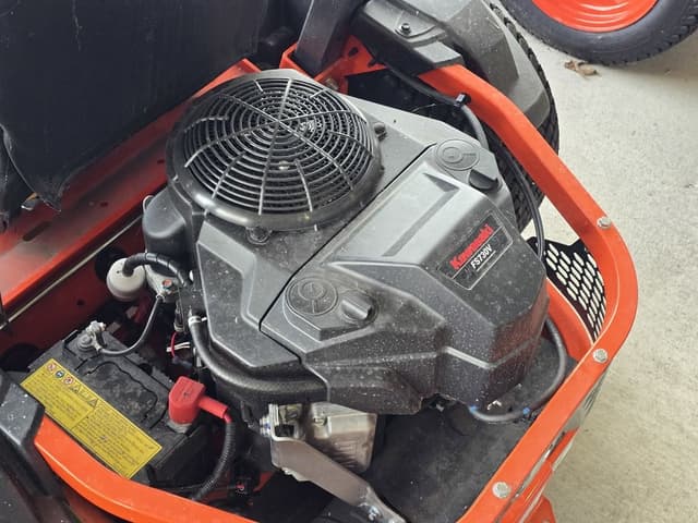 Image of Kubota Z421KWTNC-60 equipment image 3
