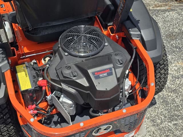Image of Kubota Z422KWNC-54 equipment image 3