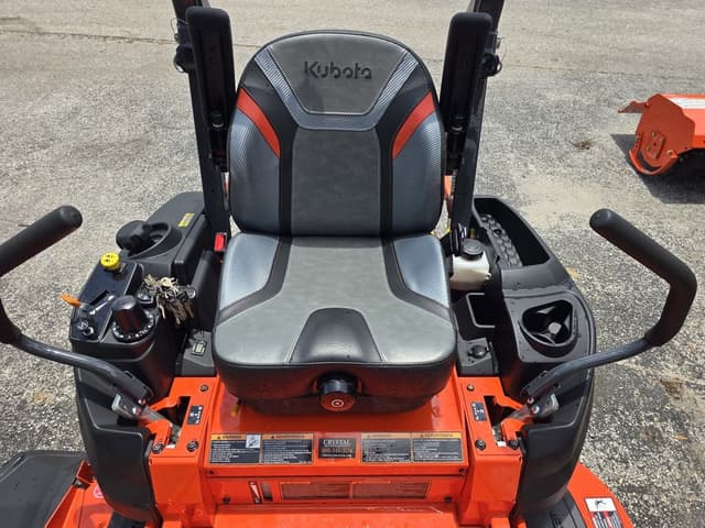 Image of Kubota Z422KWNC-54 equipment image 2