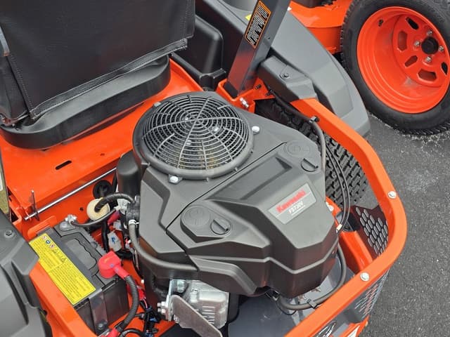 Image of Kubota Z422KWNC-54 equipment image 3