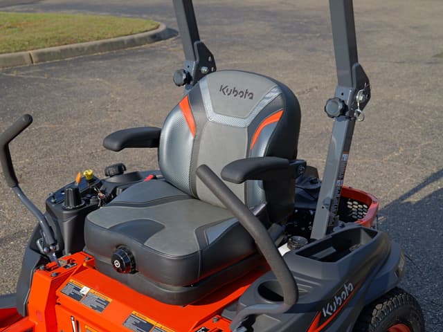 Image of Kubota Z422KWNC-54 equipment image 4