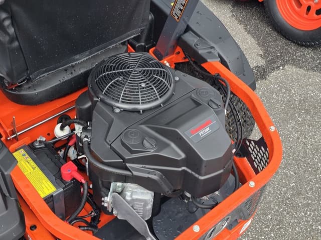 Image of Kubota Z422KWNC-54 equipment image 3