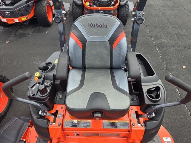 Image of Kubota Z422KWNC-54 equipment image 2