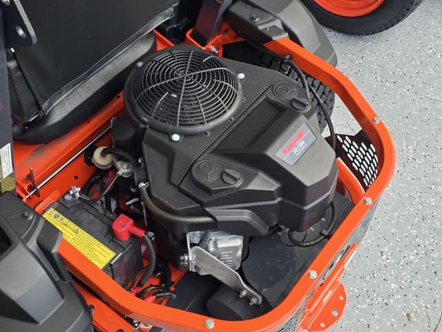 Image of Kubota Z422KWNC-54 equipment image 3